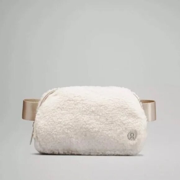 lululemon athletica Handbags - NWT Lululemon Everywhere Fleece Sherpa Belt Bag - Natural Ivory